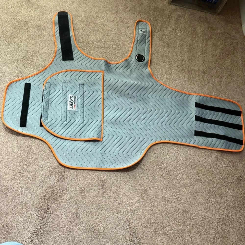 Thundershirt Platinum Sport Dog Calming Vest - Gray/Platinum. XL